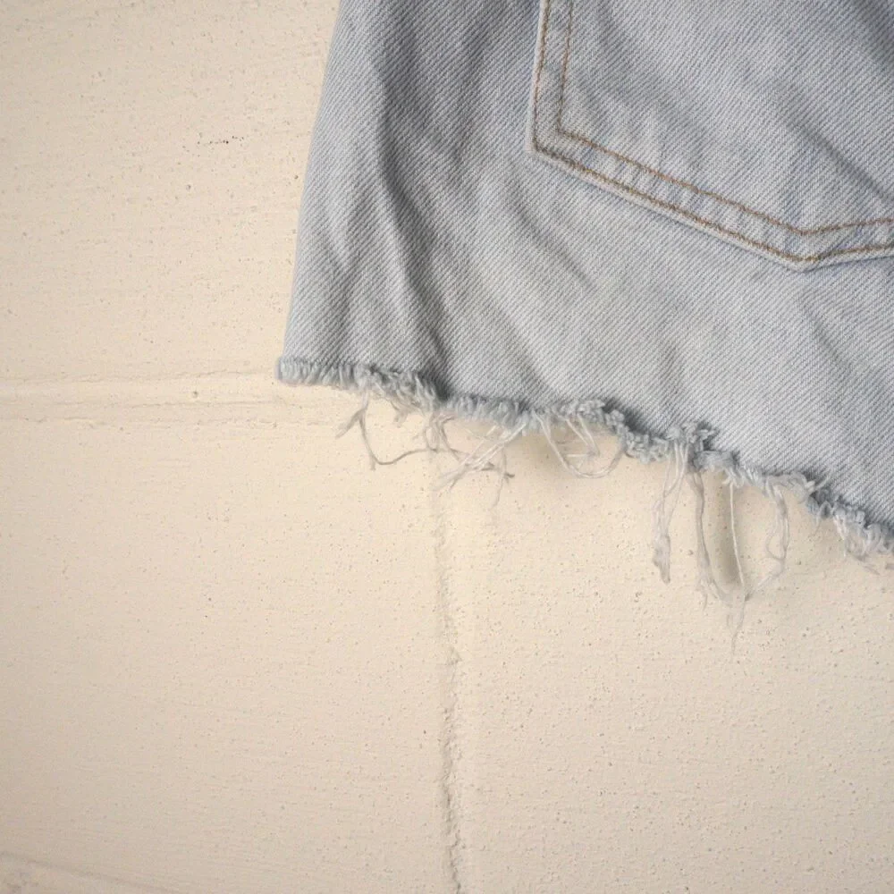 Lovers and Friends Womens Jack High Rise Distressed Light Wash Jean Shorts Sz 31